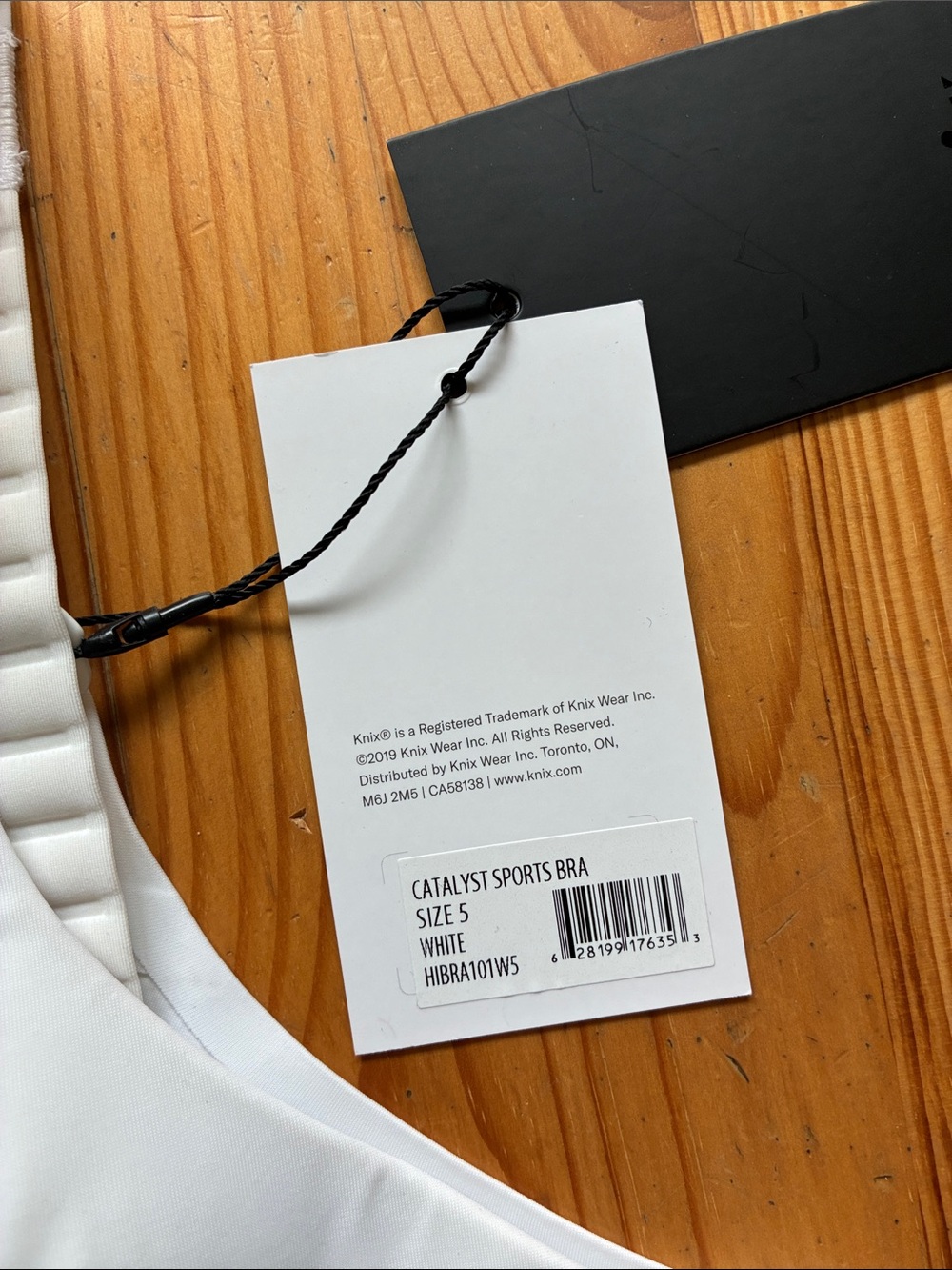 knix Catalyst high-impact Wireless Bra in White - Picture 2 of 3